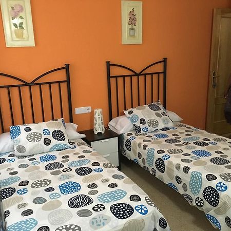 Hostal Tres Cantos Eksteriør billede